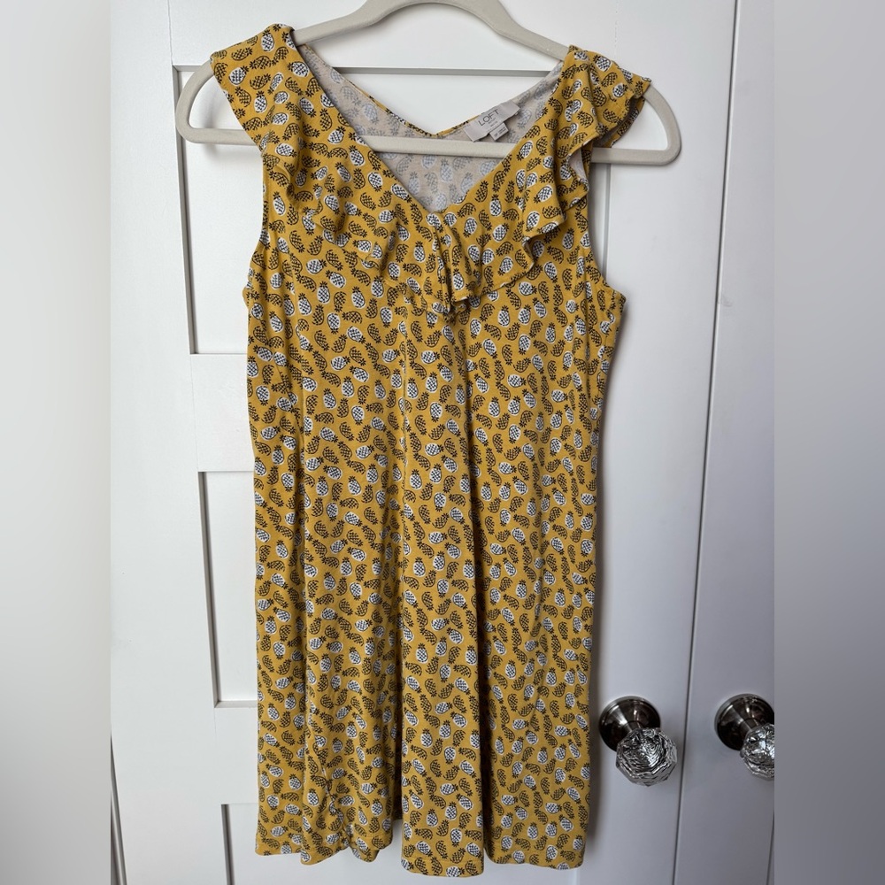 LOFT Outlet Yellow Pineapple Ruffle V-Neck Dress size SP